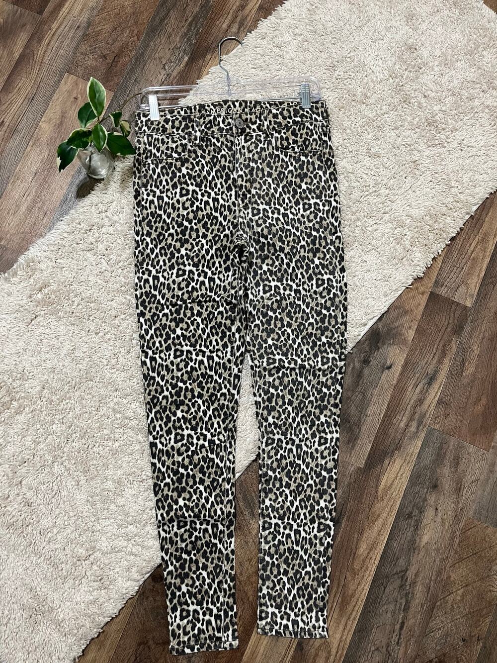 American Eagle 6 Leopard Print High-Rise Next Level Stretch Jegging Skinny Jeans